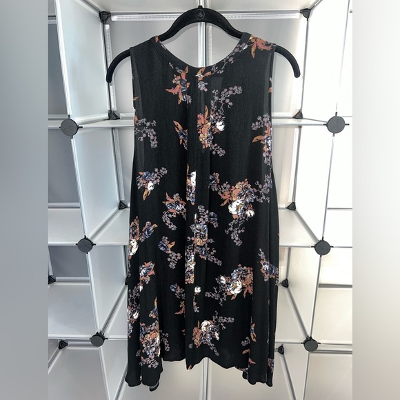 Free People Trapeze Sleeveless Tree Swing Tunic Top Size S Black Floral - Picture 10 of 12